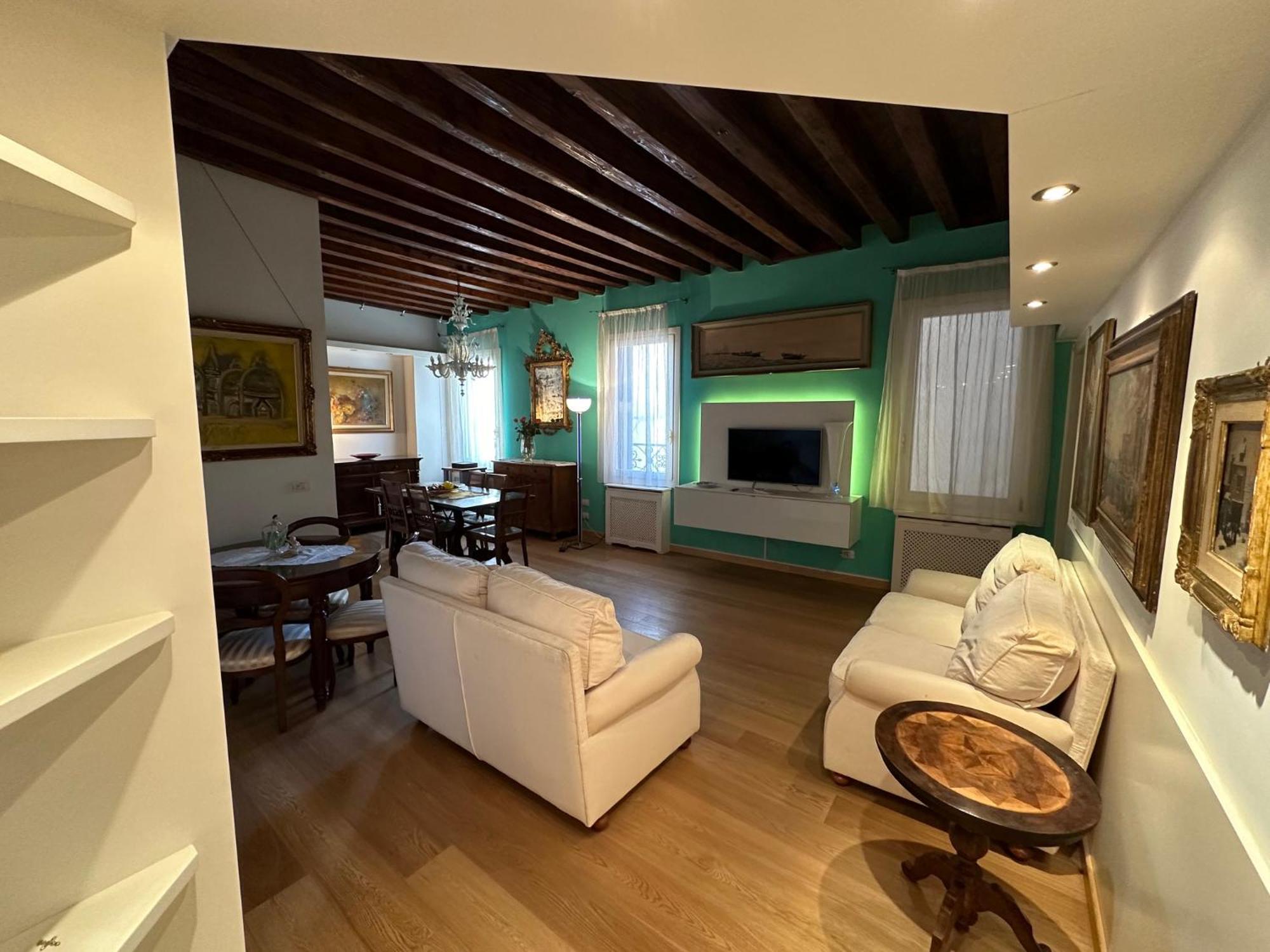 Apartment Albrizzi Charme